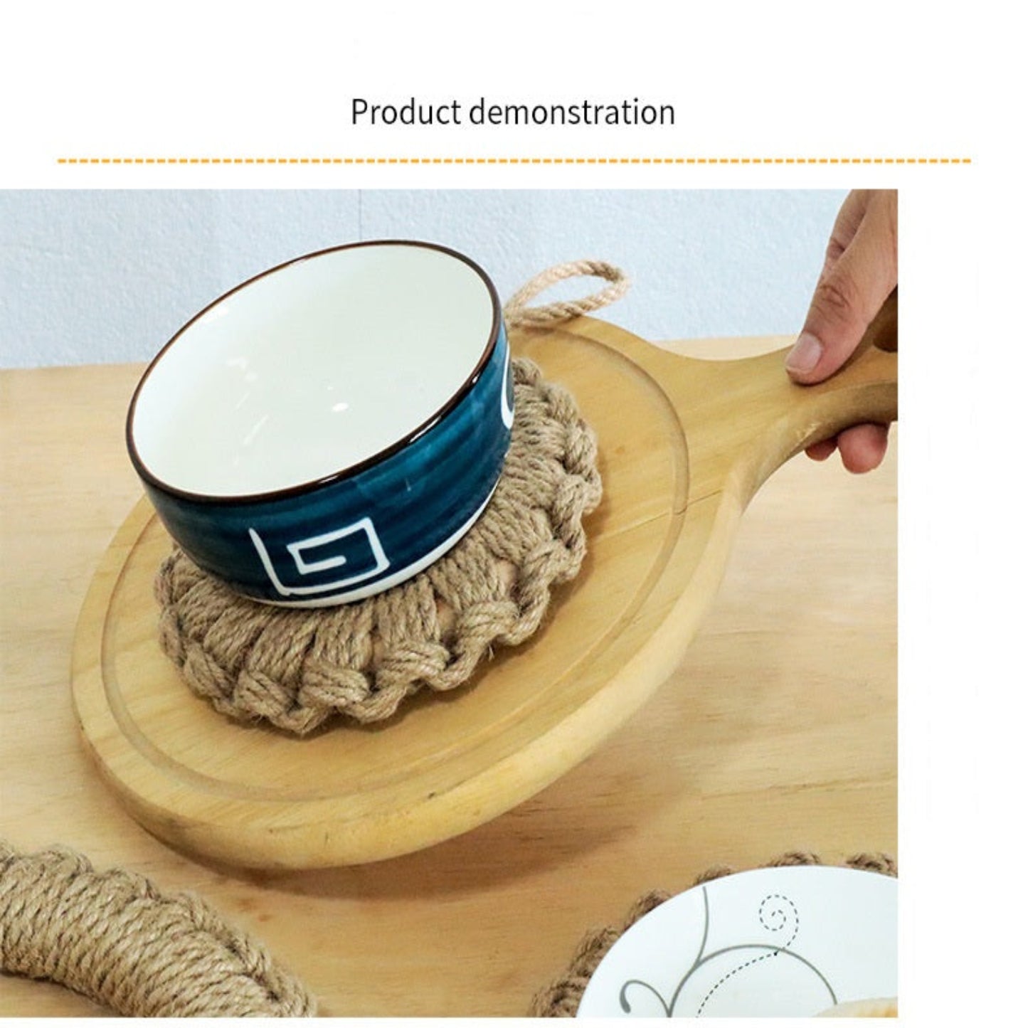 Alfombrilla térmica redonda de yute con diseño de círculos calados – aislante natural y decorativa para mesa o cocina