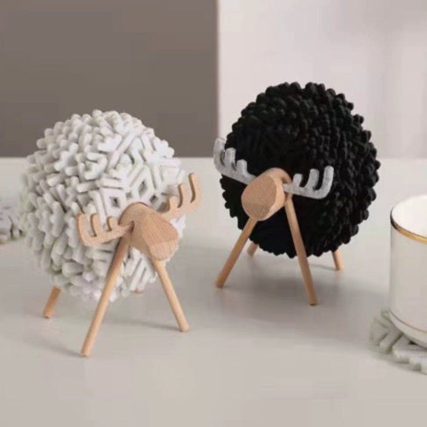 Set de posavasos de fieltro con diseño de reno – Aislante térmico y decorativo para hogar u oficina