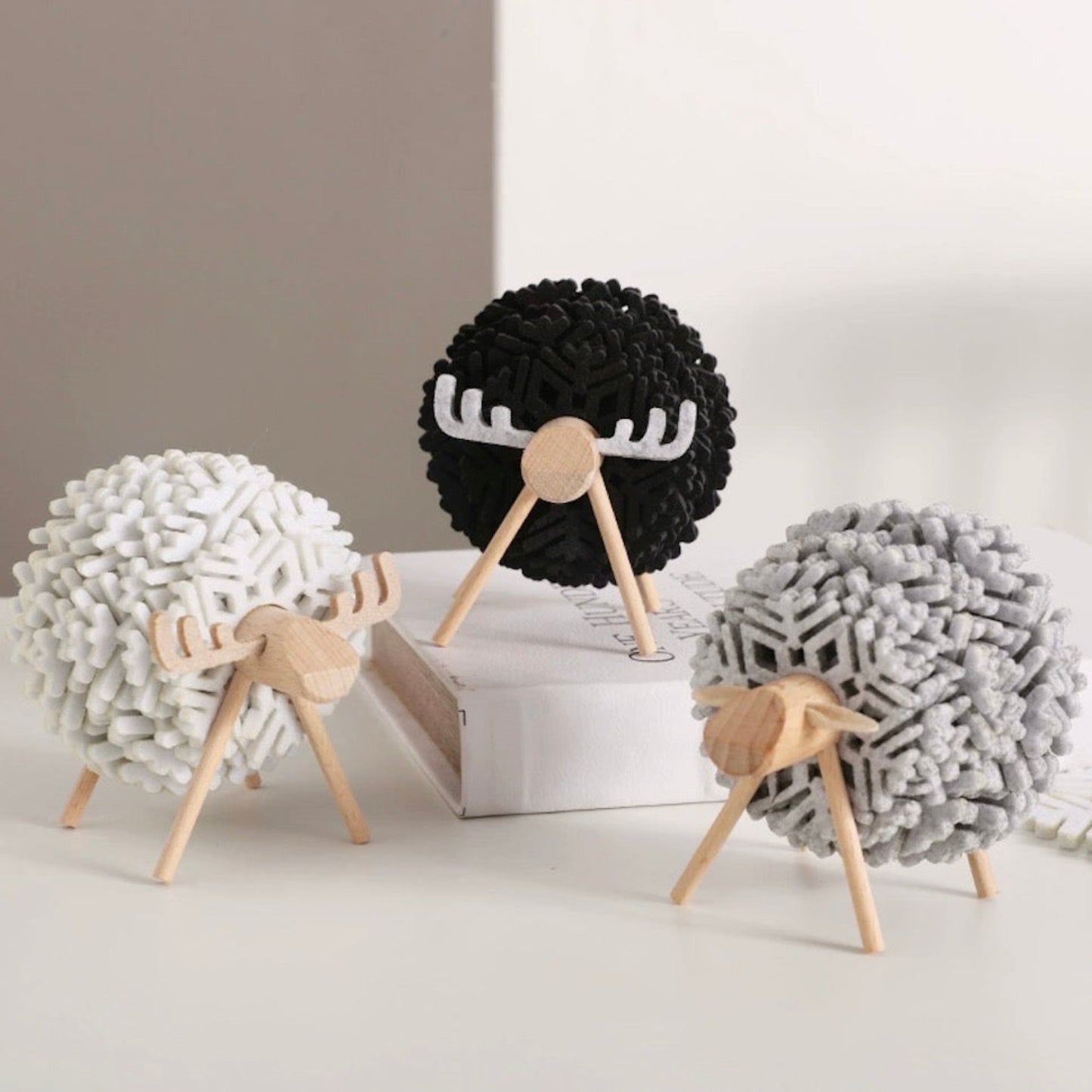 Set de posavasos de fieltro con diseño de reno – Aislante térmico y decorativo para hogar u oficina